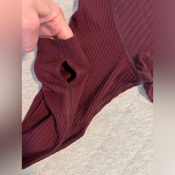 LULULEMON Sz 6 Burgundy Keep the Heat Thermal Running Hoodie Originally $118 - Picture 8 of 10